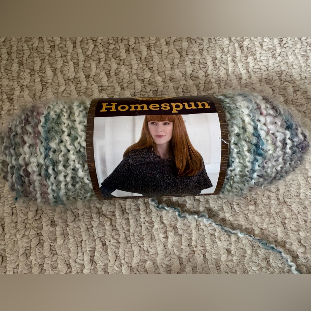 Homespun Chunky Variegated Yarn - Soft Blue & Cream